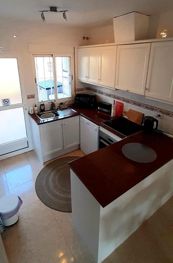Cozy & Bright Apartment, Villamartin, Orihuela Costa エクステリア 写真