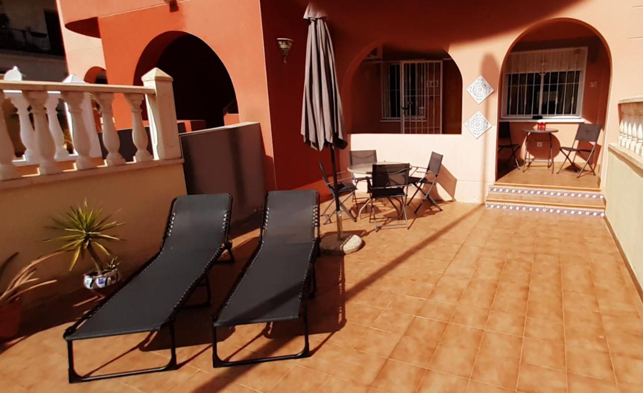 Cozy & Bright Apartment, Villamartin, Orihuela Costa エクステリア 写真